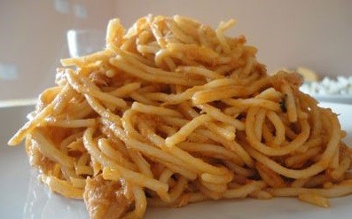 Spaghetti al tonno con verdure