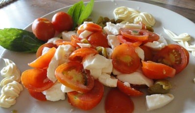 Ricetta Insalata Caprese con Basilico