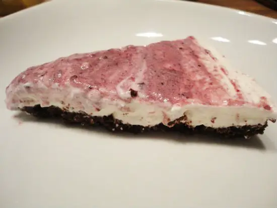Cheesecake di cioccolato alla panna e marmellata