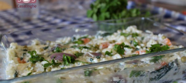 Pasticcio di riso con verdure e salmone